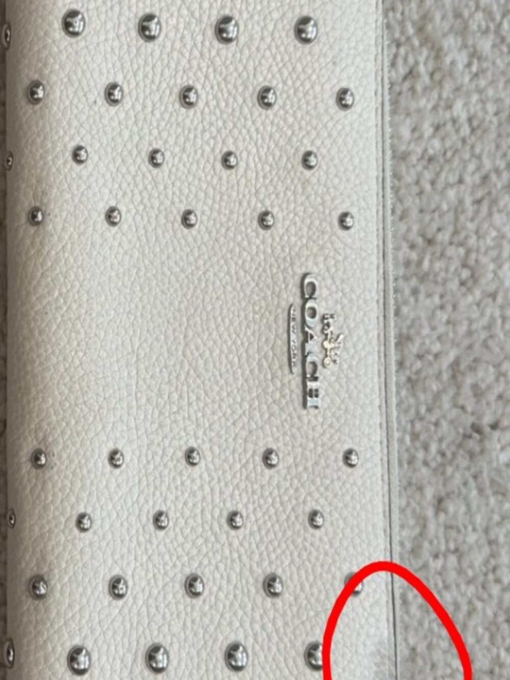 Coach Off-White Carryall with Wallet - Picture 4 of 4